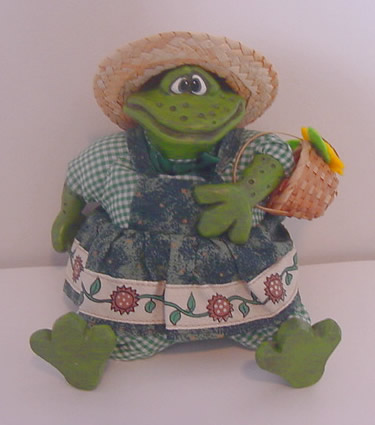Kathleen Kelly gardener frog, Mrs Garden Hopper